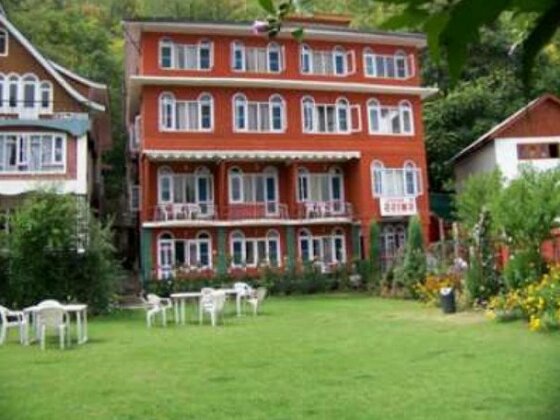 Exploring kashmir tours and Trekks - Photo5