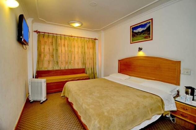 Hotel Tulyan - Photo2