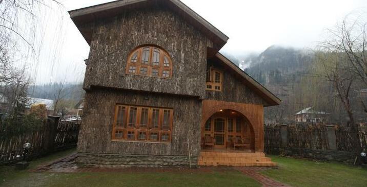 Mala Castle Cottages and Hotels - Photo3