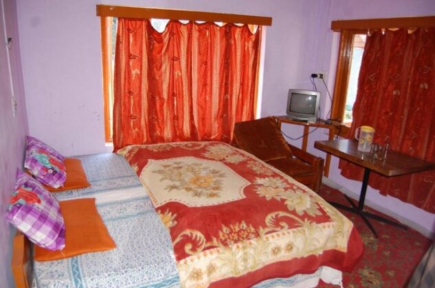 Paradise Guest House Pahalgam - Photo4