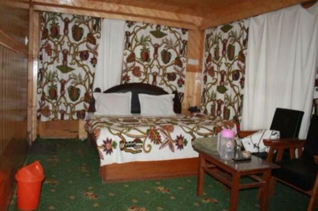 Tourist Palace - Photo2