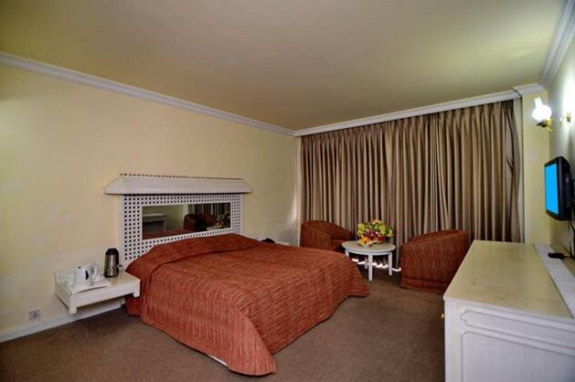 Woodstock Hotel - Photo2