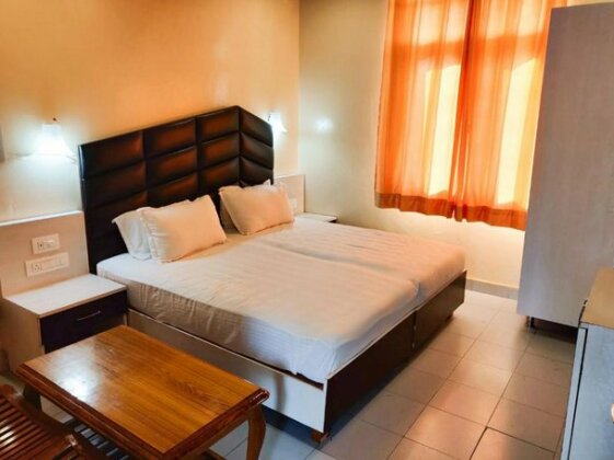 POPS Hotel and Restaurant - Photo5