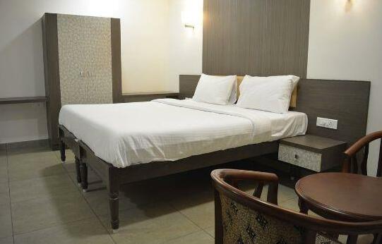 Hotel Sownthariyam - Photo4