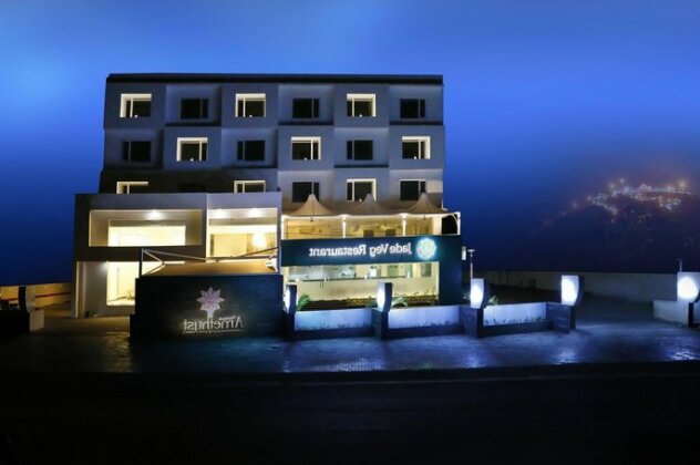 Visakka's The Amethyst Hotel - Photo4