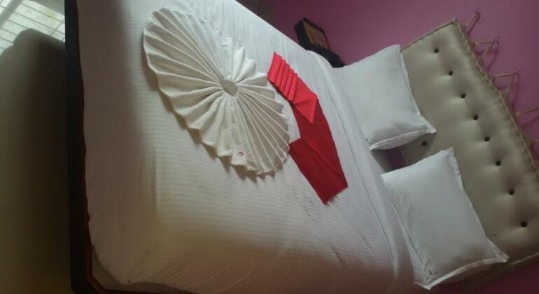 Anmols Inn - Photo4