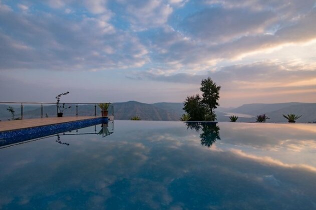 Cloud Mist Resort and Spa - Photo2
