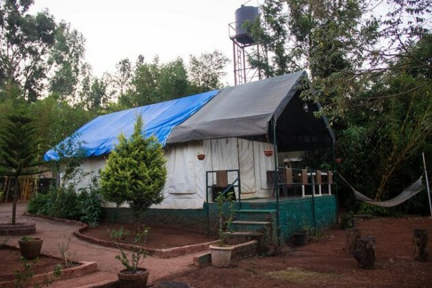 Umbrella Inn - Photo2