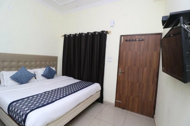 Hotel Kamron Inn - Photo3