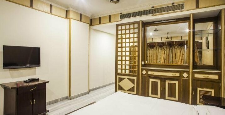 Hotel Shiraaz - Photo4