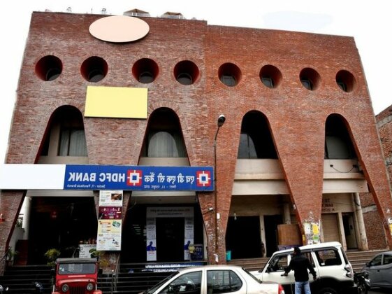 OYO 4391 Hotel Iconic
