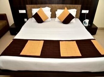 OYO Rooms Sector 11 Panchkula - Photo4