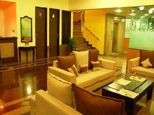Pallavi West - Photo3