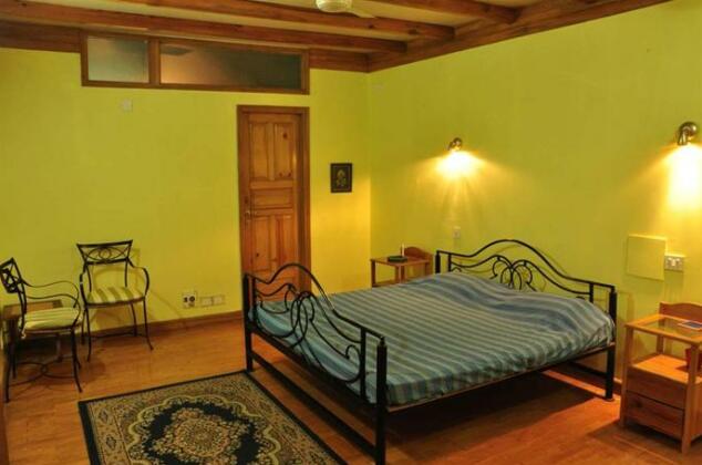 Woodside Retreat-Pangot - Photo4