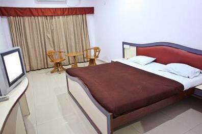 Hill Top Hotel Panhala - Photo4