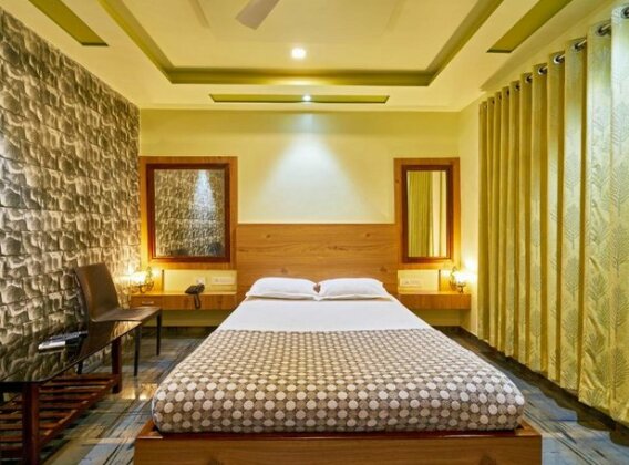 Hotel Saptarang Residency - Photo5