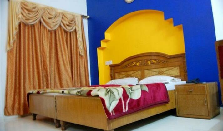 Hotel Abhi International - Photo2