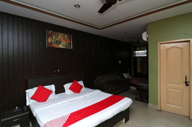  Photo 2