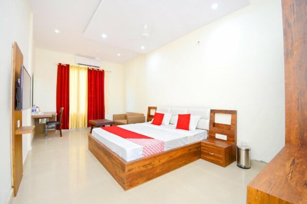 OYO 40258 Riverview Health Resort - Photo2
