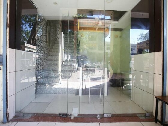 SPOT ON 43485 Simran Guest House - Photo3