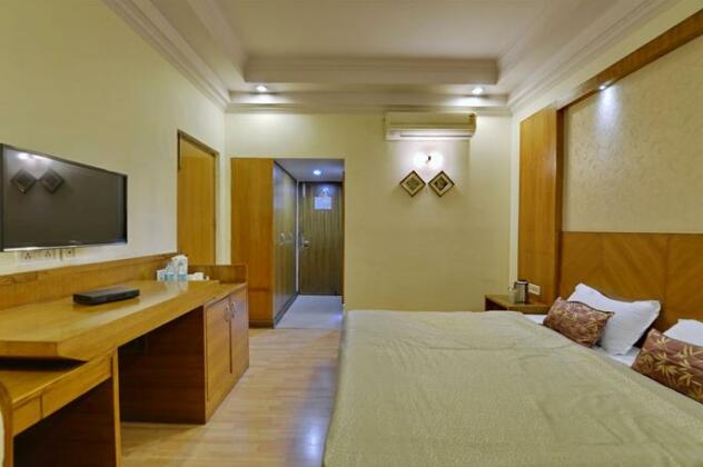 Hotel Patliputra Ashok - Photo2