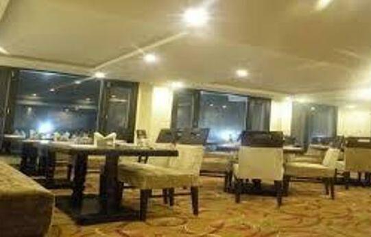 Hotel Pantitop Heights - Photo3