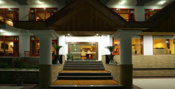 Hotel Samson Patnitop - Photo4