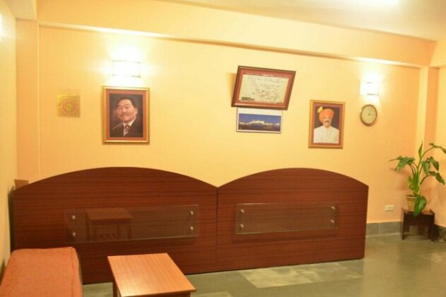 Hotel Himalayan Holiday - Photo2