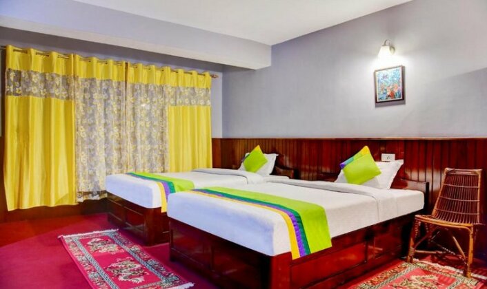 Hotel Pine Crest - Photo2