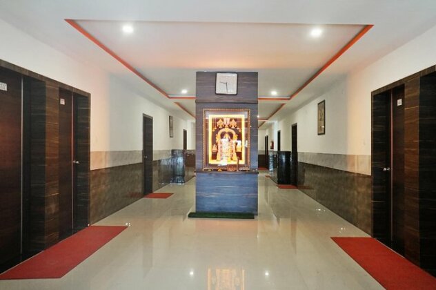 OYO 36860 Hotel Dwarka Regency