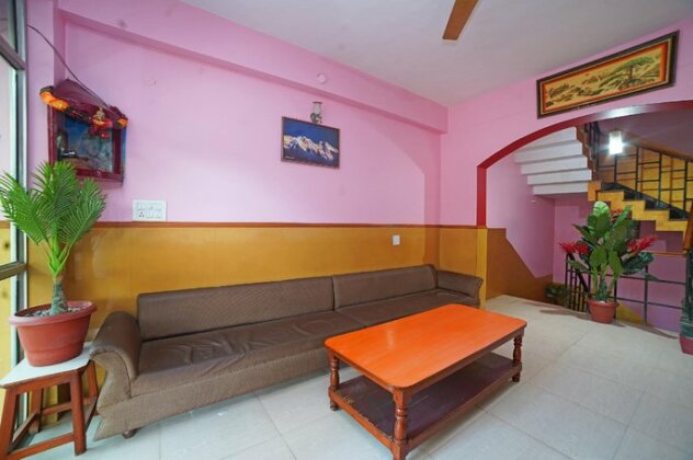OYO 30628 Plaza Hotel - Photo3