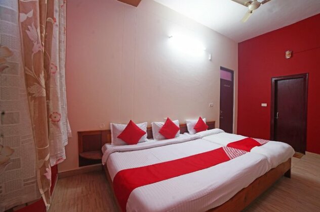 OYO 30628 Plaza Hotel - Photo5