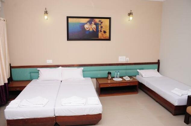 Hotel Pranav International - Photo4