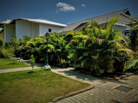 The Yellow Bamboo Resort & Spa - Photo3