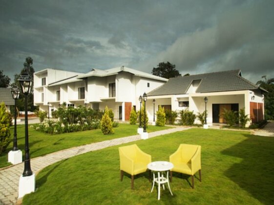 The Yellow Bamboo Resort & Spa - Photo4