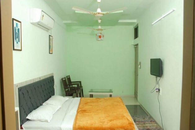 Hotel Ronak Royal - Photo3
