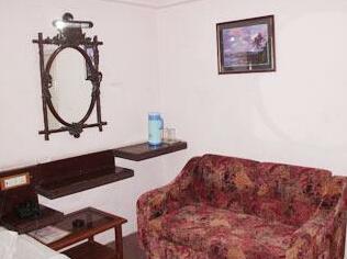 Sitara Hotel - Photo2