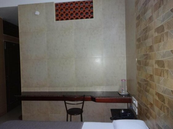Aditya Inn Puducherry - Photo2