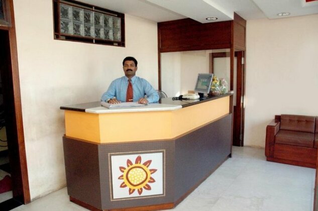 Aditya Inn Puducherry - Photo3