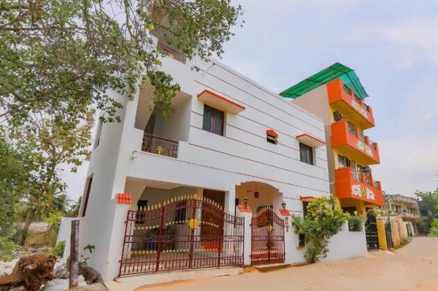Elegant Studio in Rohini Delhi - Photo2