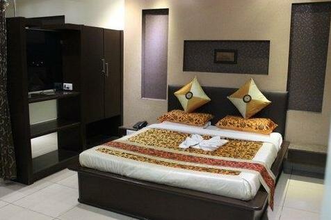 Hotel Abi Krishna - Photo2