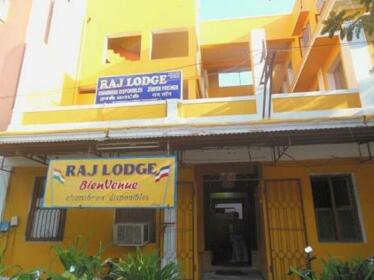 Hotel Raj Lodge