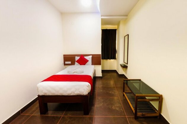 Hotel Signature Inn Puducherry - Photo2