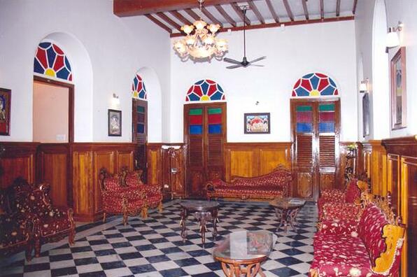 Hotel Soorya Heritage Inn - Photo4
