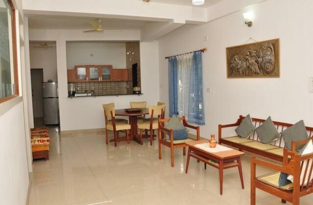 Mel Ville - Photo3