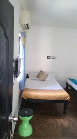 Mystique Inn Guest House - Photo5
