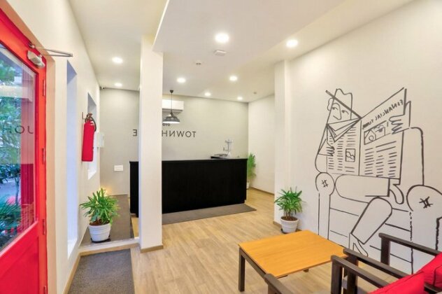 OYO 38197 TownHouse imperial stay - Photo3