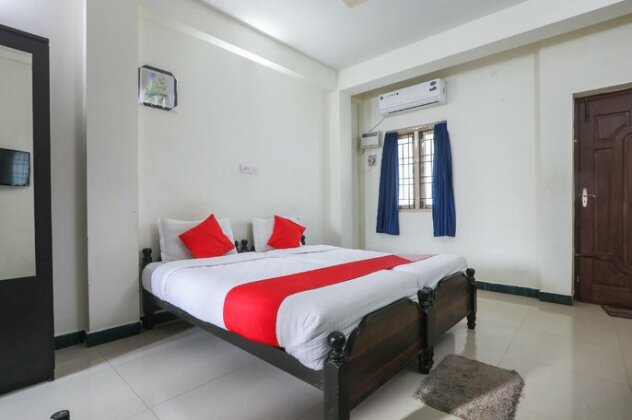 OYO 65828 Pondy Guest House - Photo5