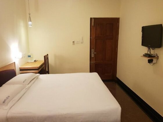 P R Pride Inn - Photo4