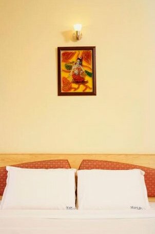 P R Pride Inn - Photo5